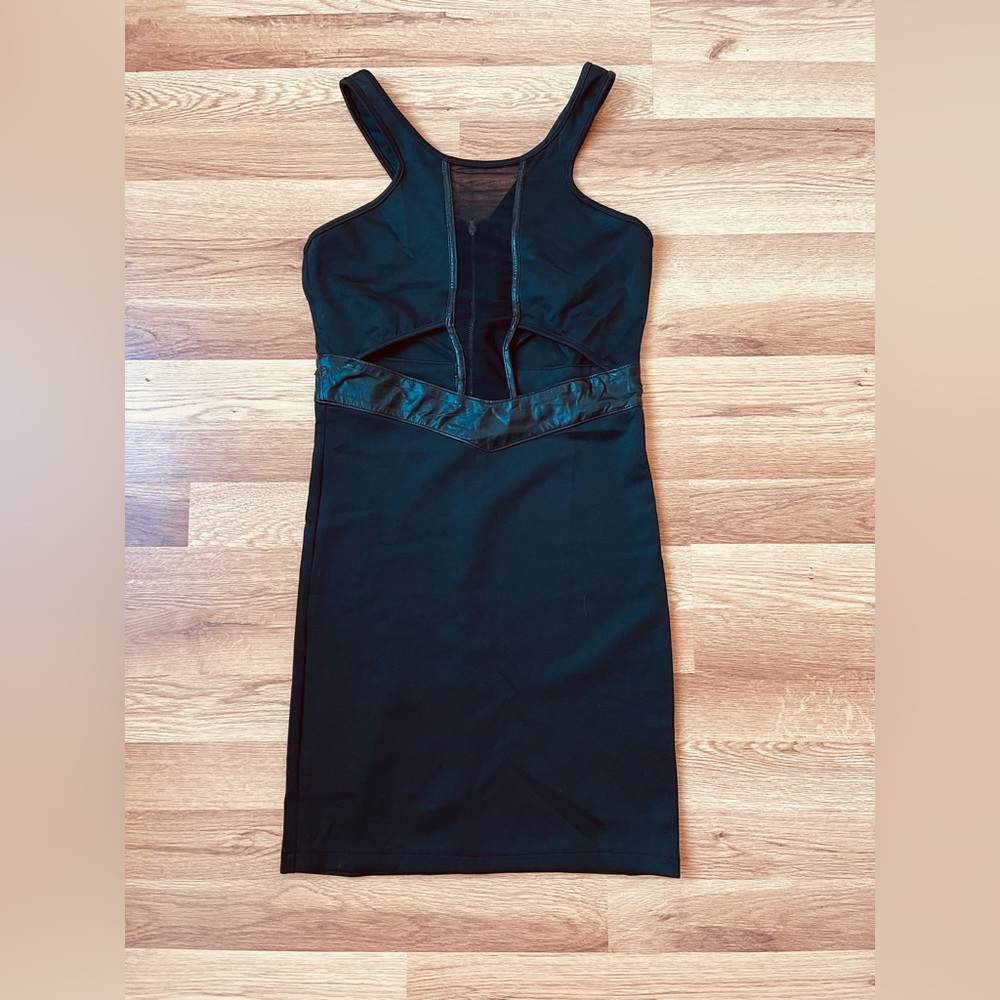 Elegant Black Sleeveless Dress